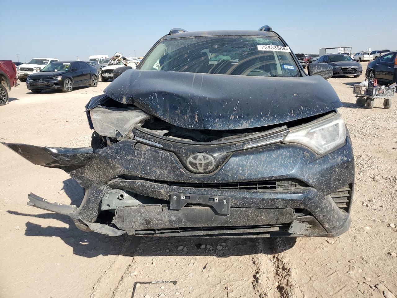 2018 Toyota RAV 4 - Image 5