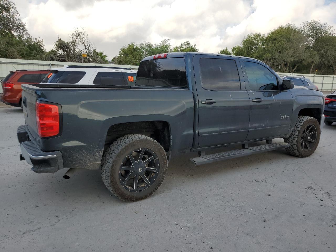 2017 Chevrolet Silverado - Image 3