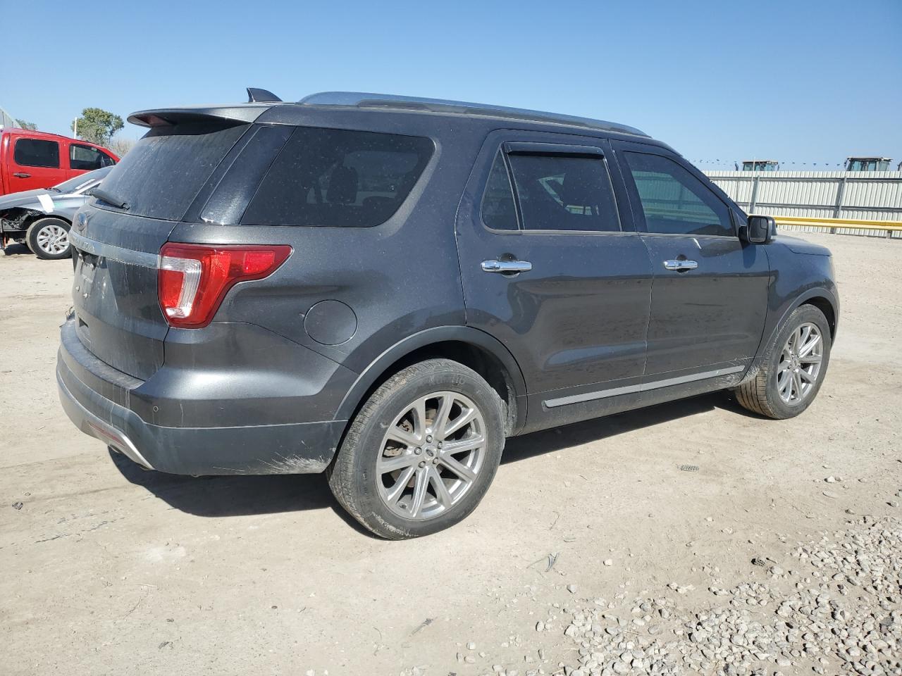 2017 Ford Explorer - Image 3