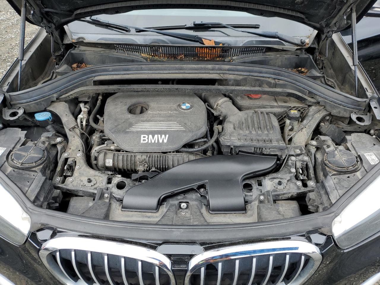 VIN WBXHU7C37H5H34130 2017 BMW X1 no.12