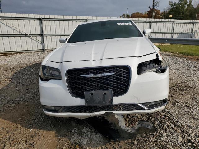  CHRYSLER 300 2019 White