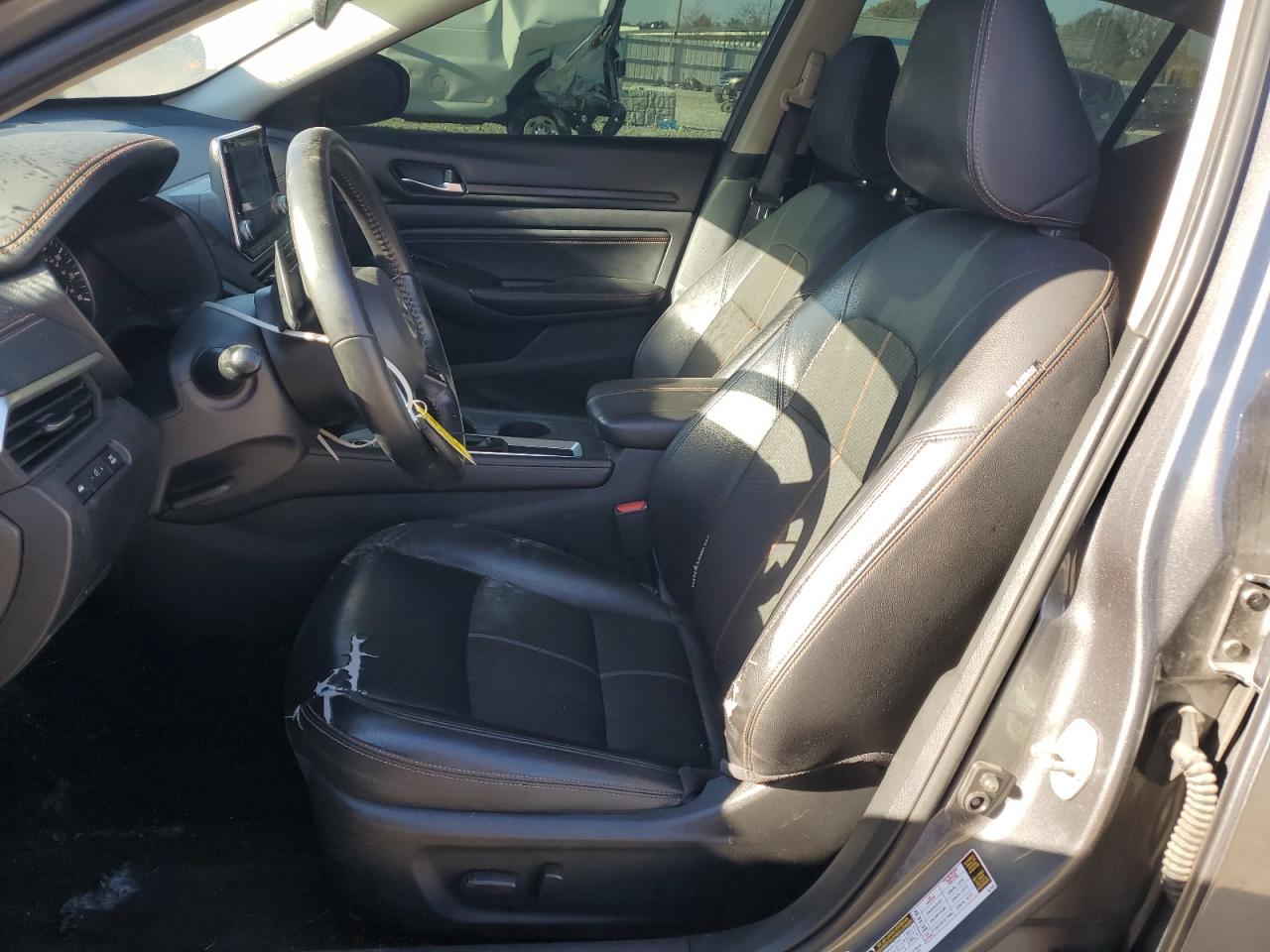 2020 Nissan Altima - Image 7