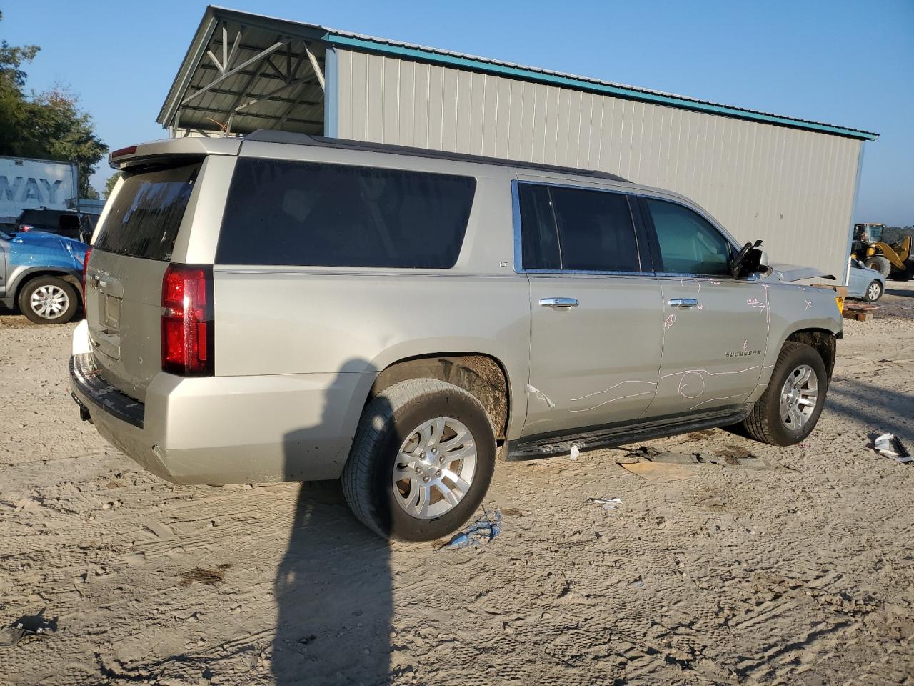 2016 Chevrolet Suburban - Image 3