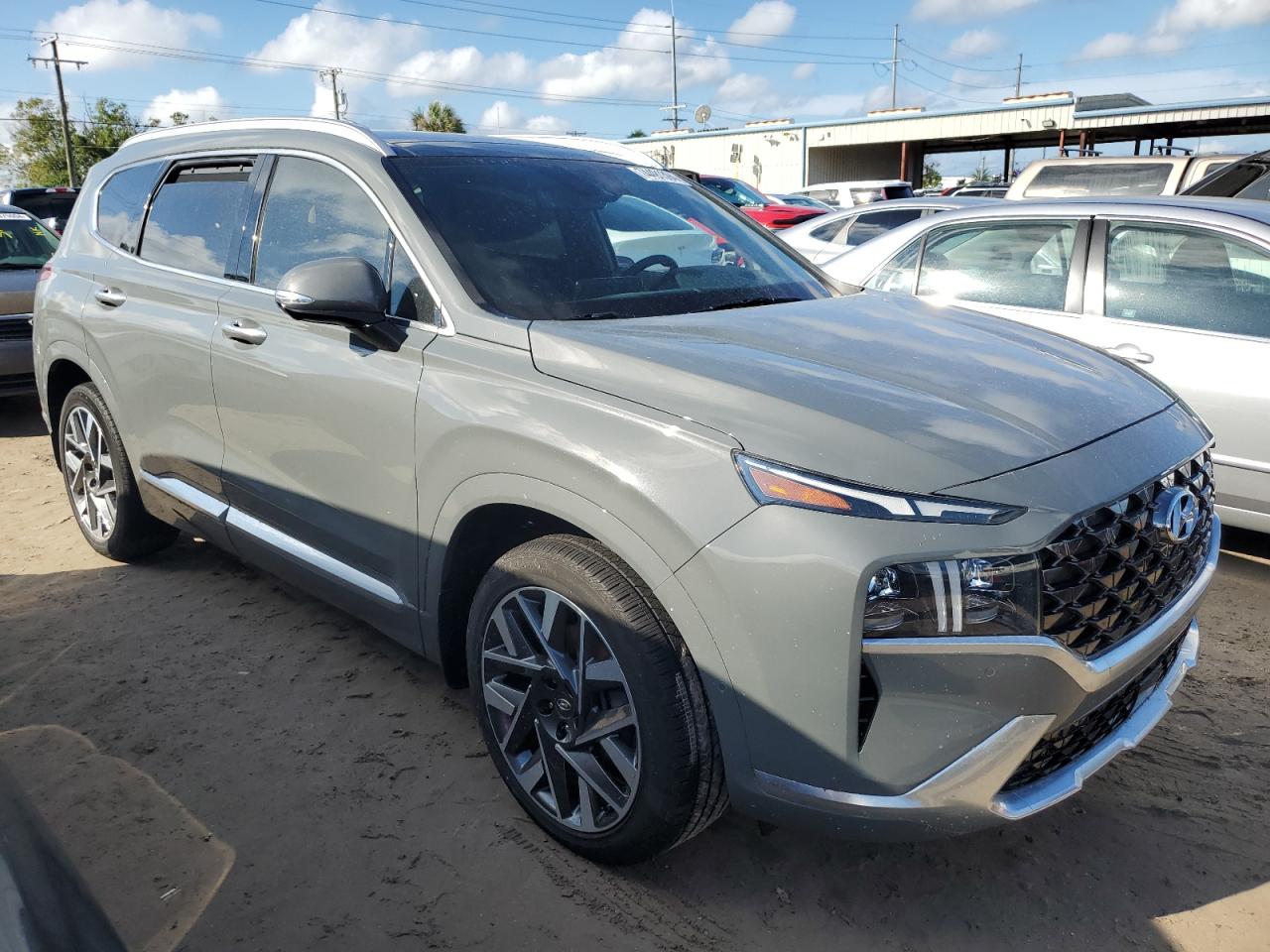 2022 Hyundai Santa Fe - Image 4