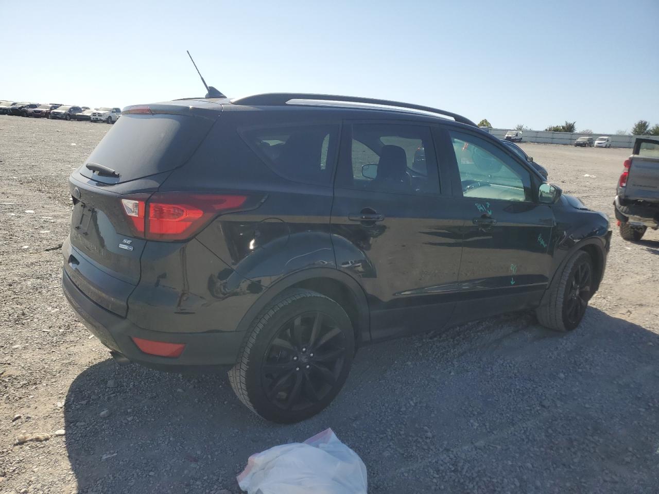 2019 Ford Escape - Image 3