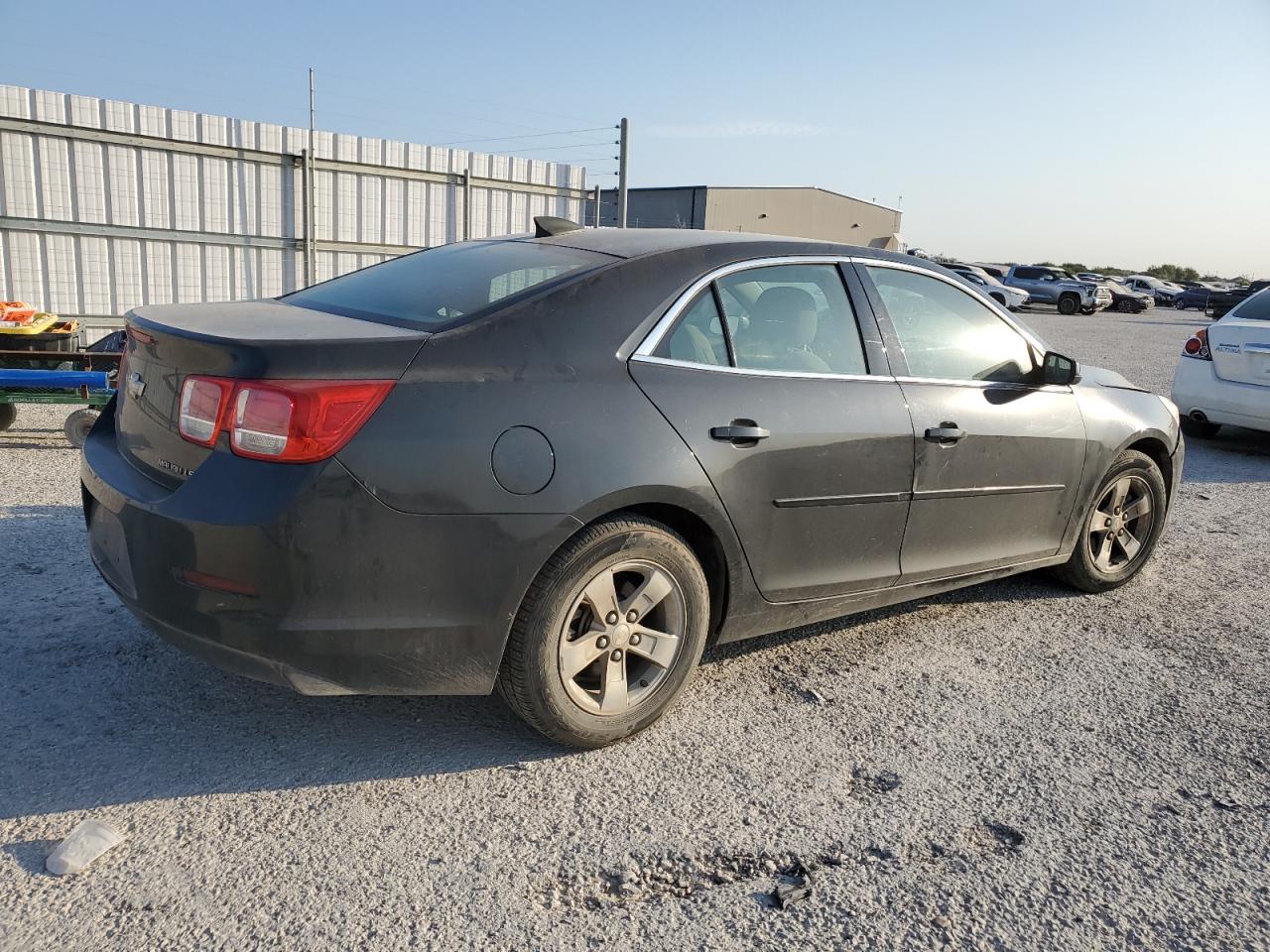 VIN 1G11B5SA4GU109753 2016 CHEVROLET MALIBU no.3