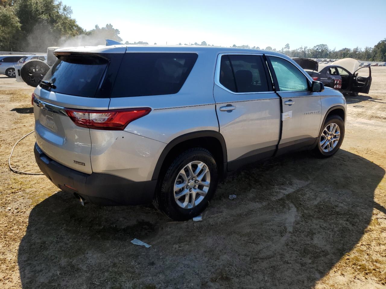 2019 Chevrolet Traverse - Image 3