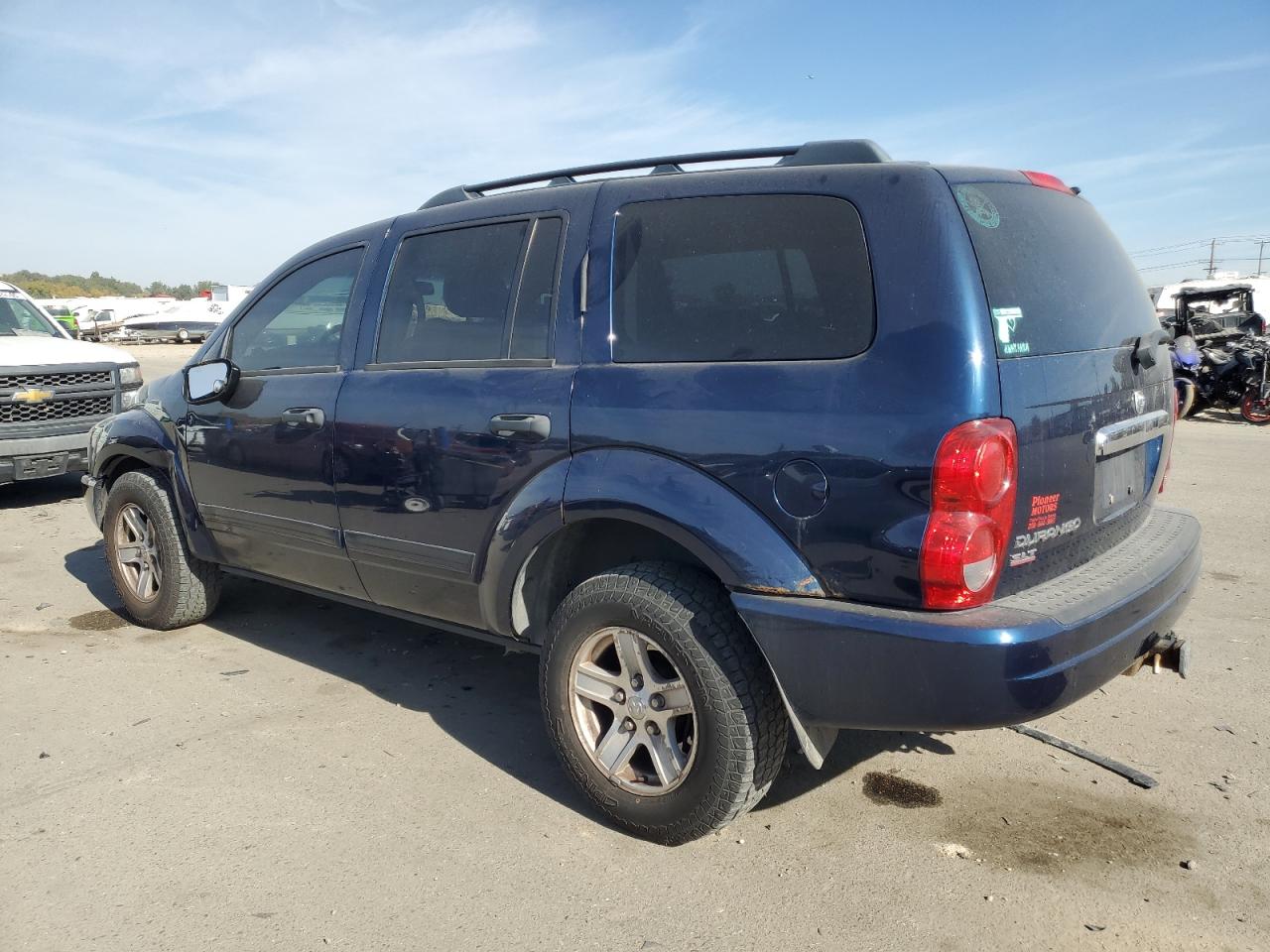 2005 Dodge Durango - Image 2