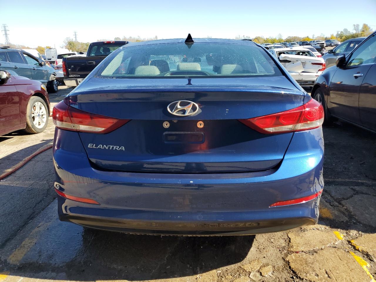 2017 Hyundai Elantra - Image 6