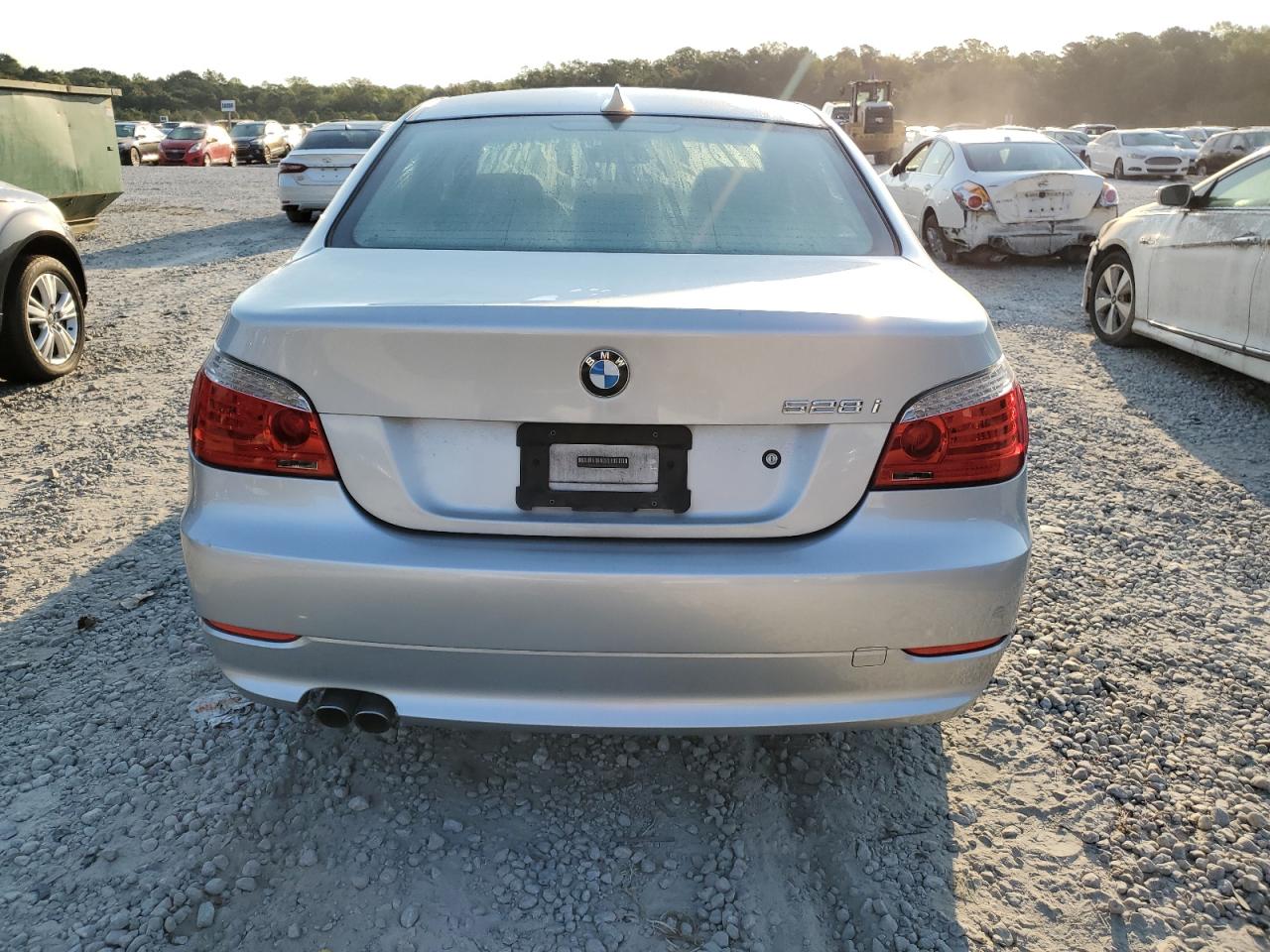 WBANU5C50AC442028 2010 BMW 528 I