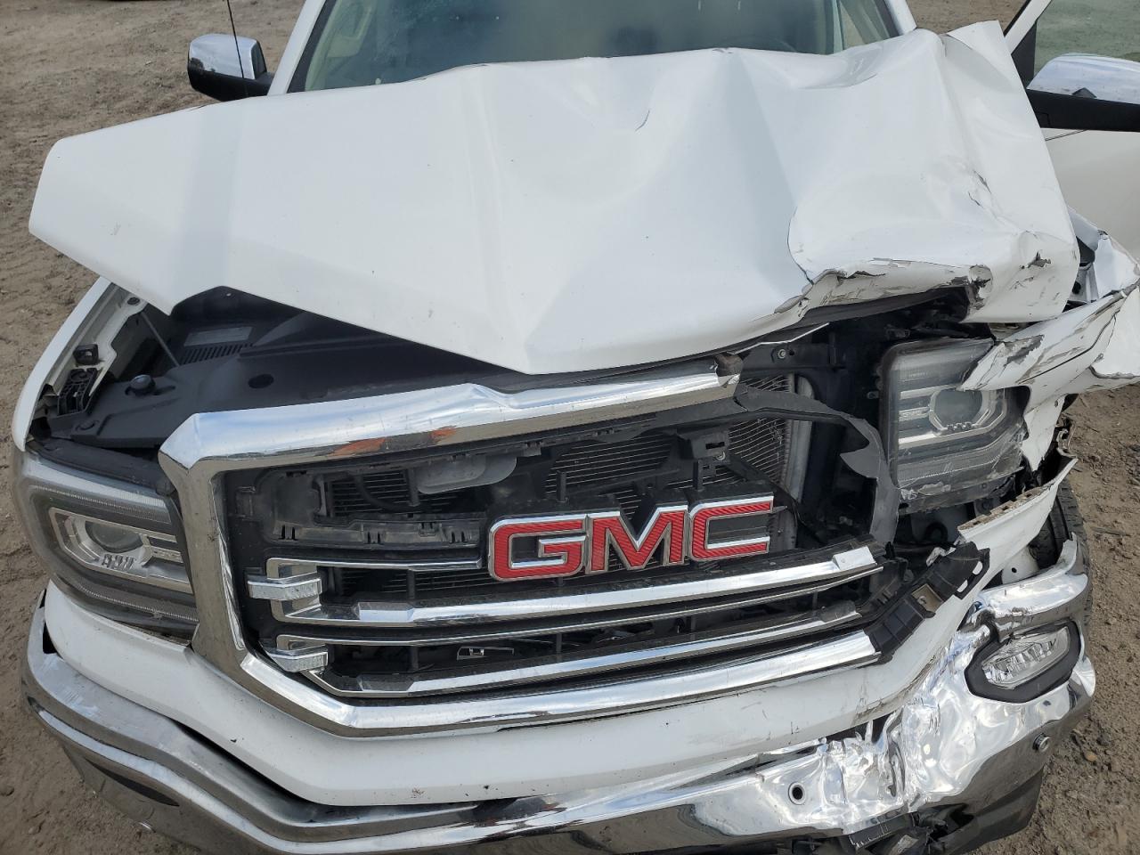2016 GMC Sierra - Image 13