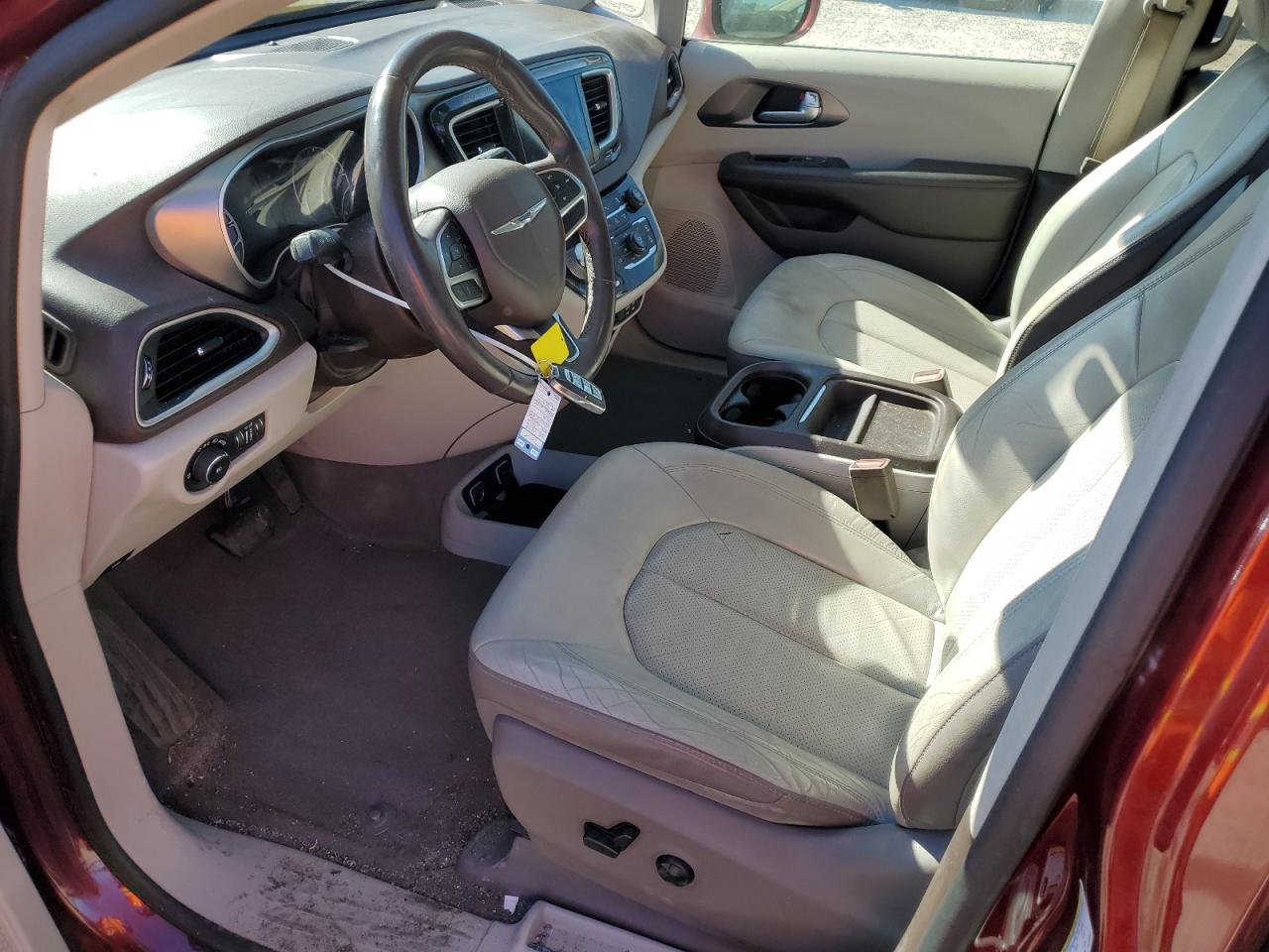 2018 Chrysler Pacifica - Image 7