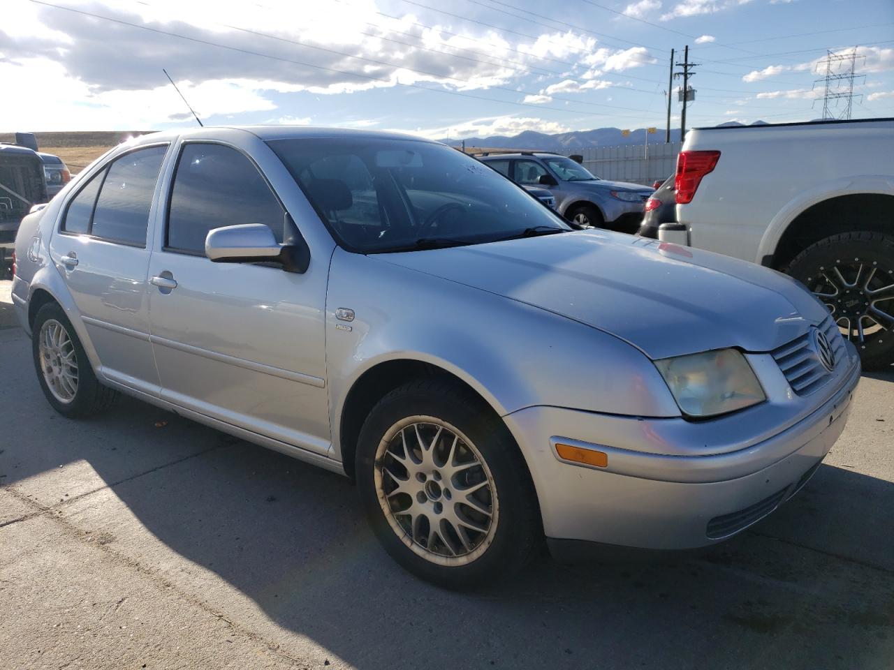 2003 Volkswagen Jetta - Image 4