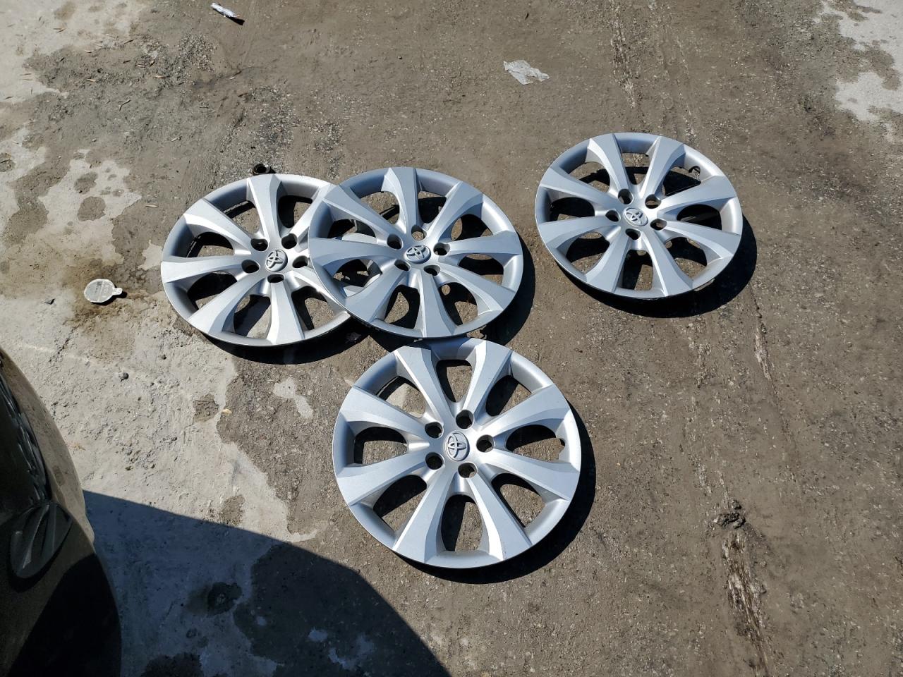 2024 Toyota Corolla Le VIN: 5YFB4MDEXRP090075 Lot: 75873664