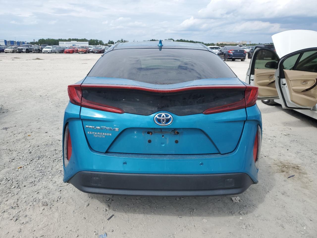 JTDKARFP0J3070970 2018 Toyota Prius Prime