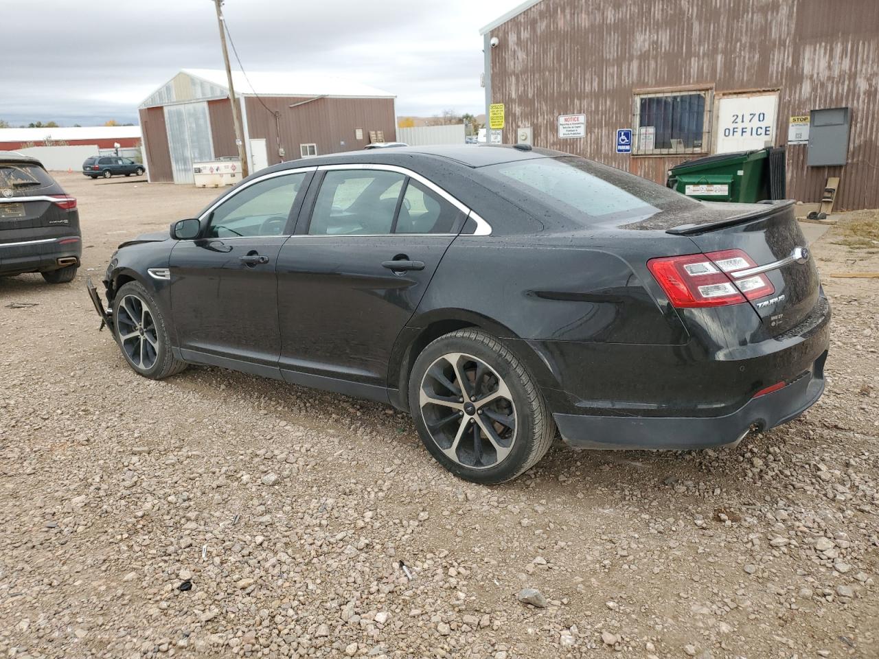2015 Ford Taurus - Image 2