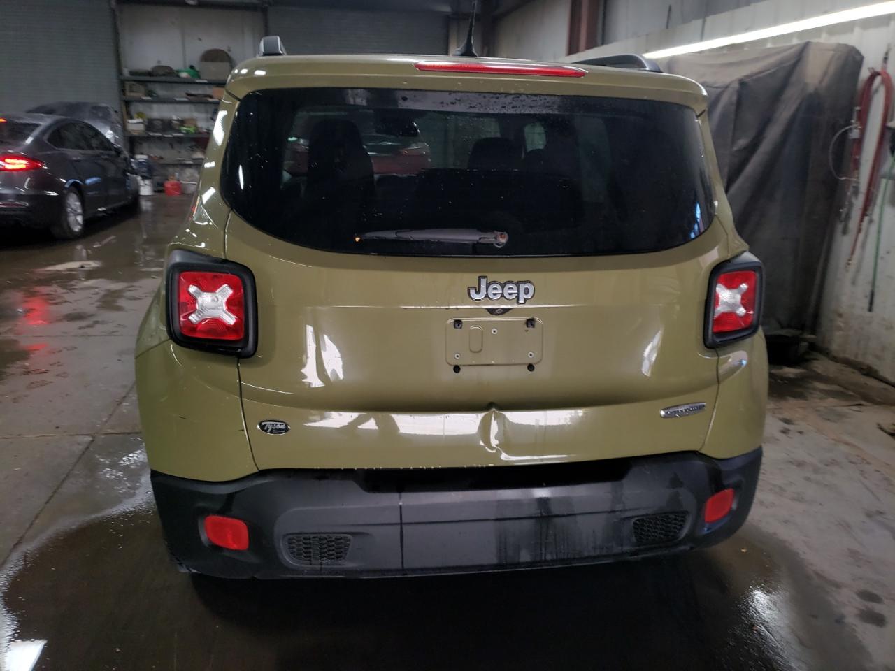 2015 Jeep Renegade - Image 6