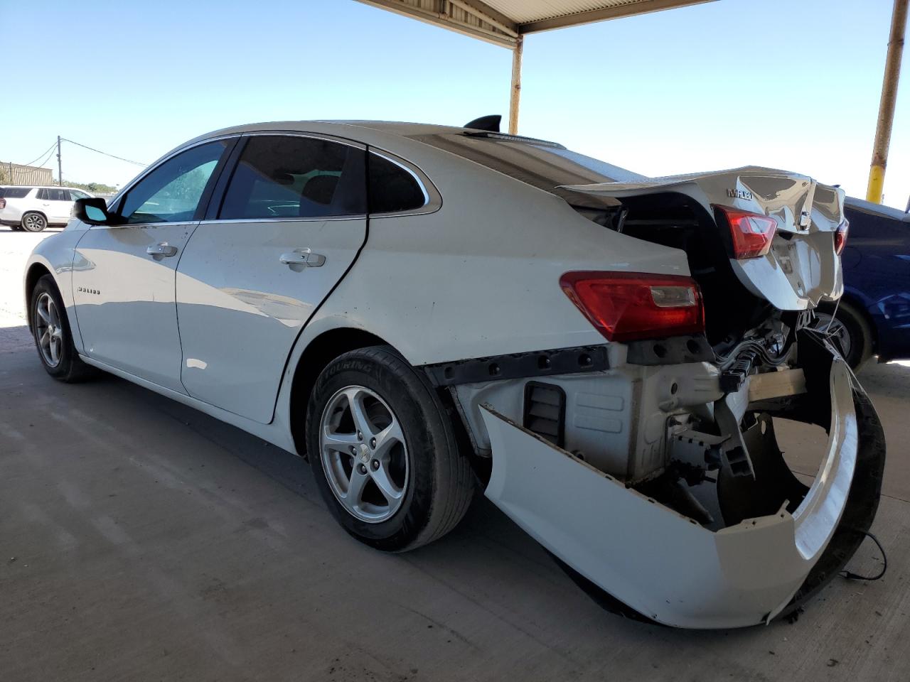 2017 Chevrolet Malibu - Image 2