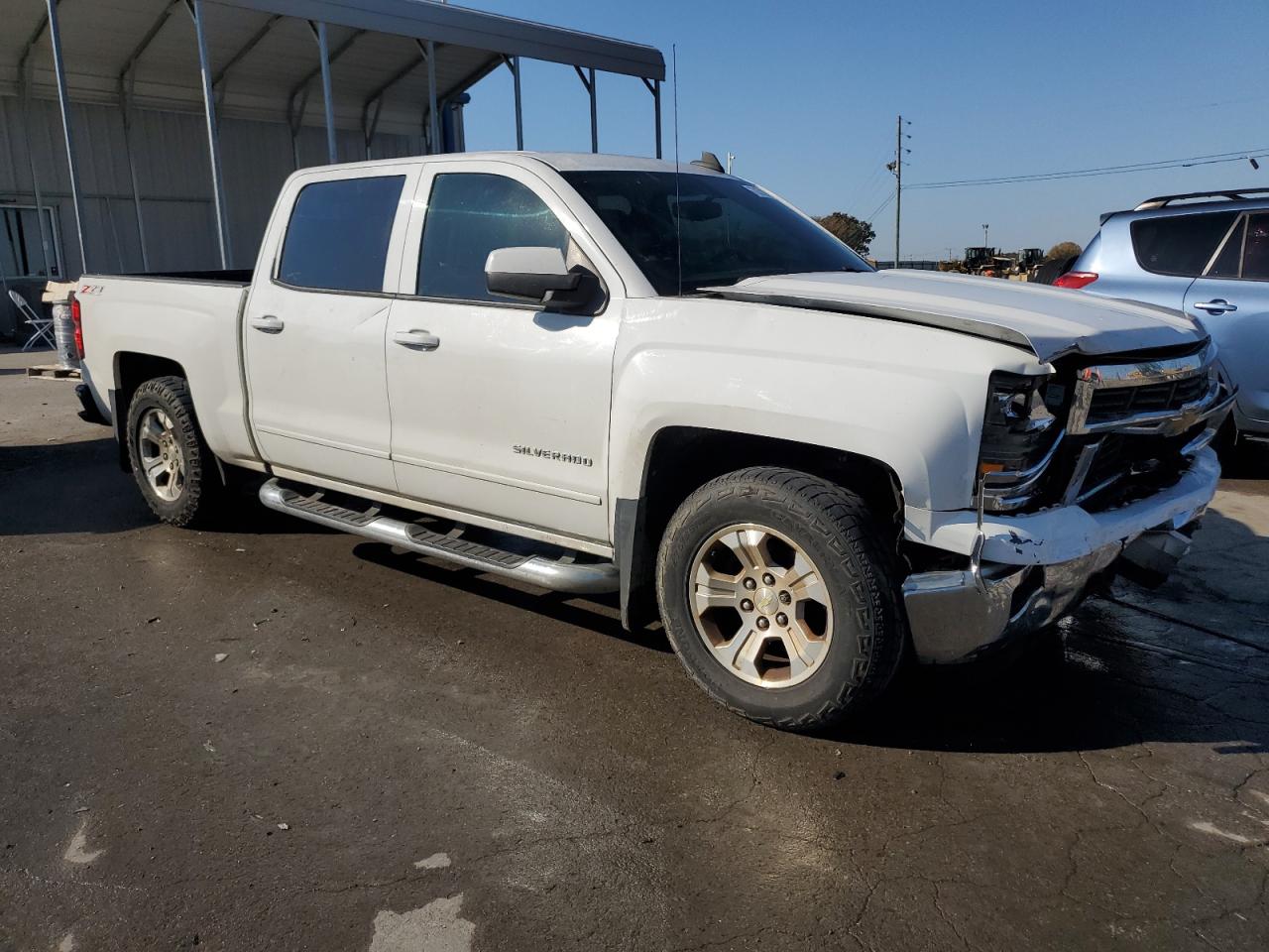 VIN 3GCUKREC2FG242828 2015 CHEVROLET ALL Models no.4