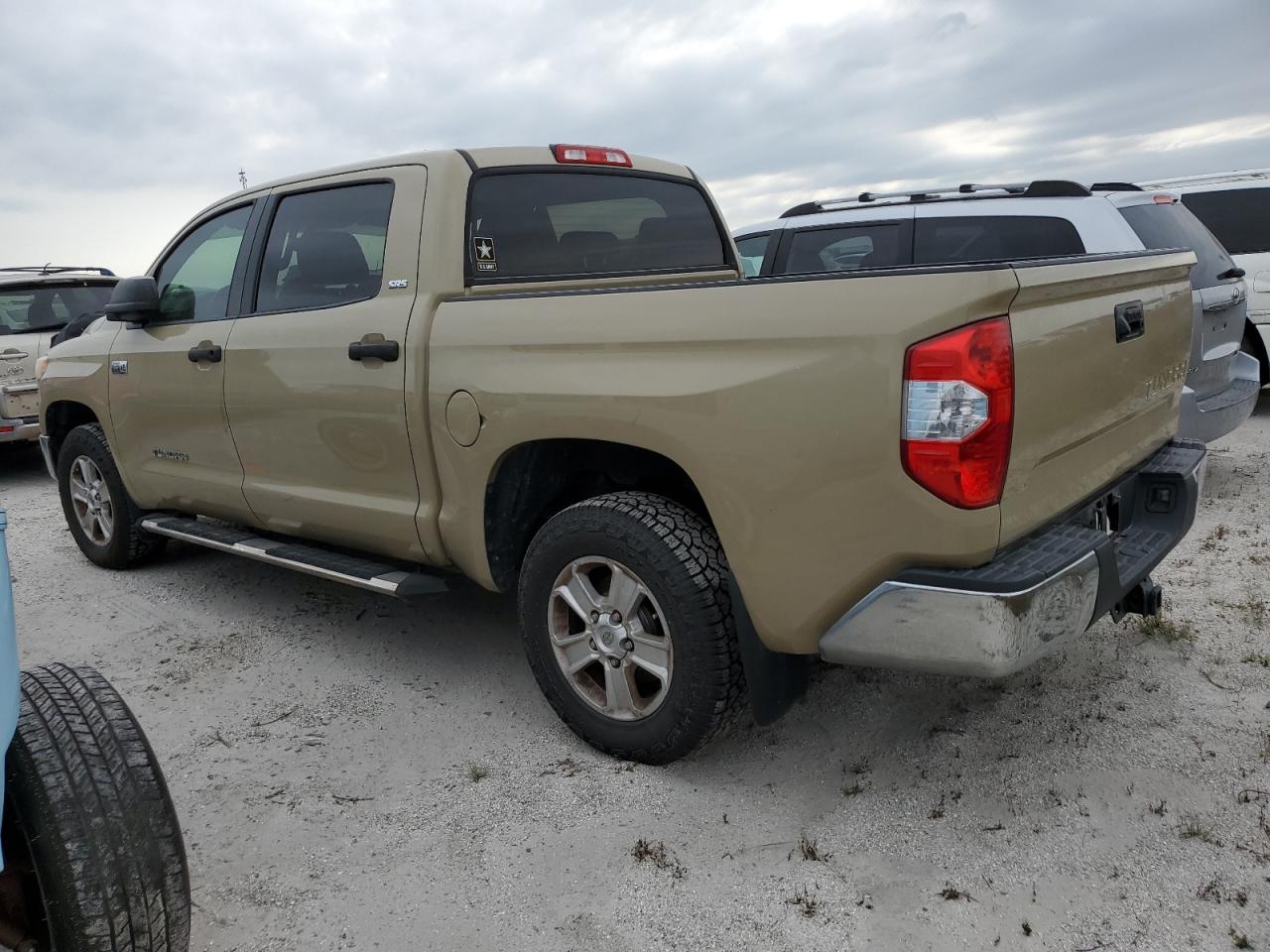 2017 Toyota Tundra Crewmax Sr5 VIN: 5TFEW5F13HX215926 Lot: 75058134