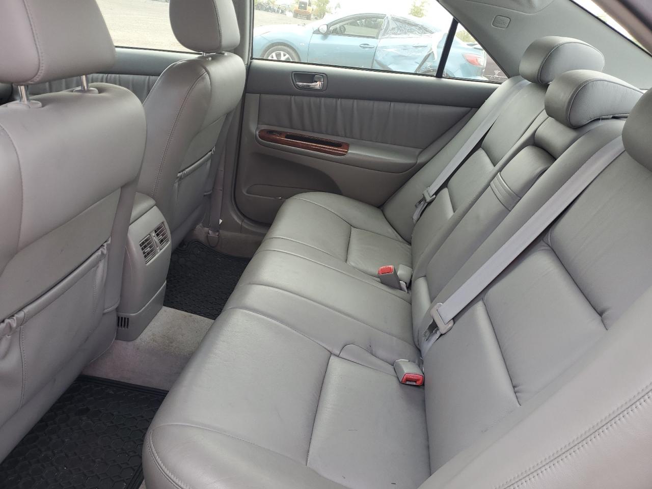 2005 Toyota Camry Le VIN: 4T1BF30K75U090236 Lot: 73659264