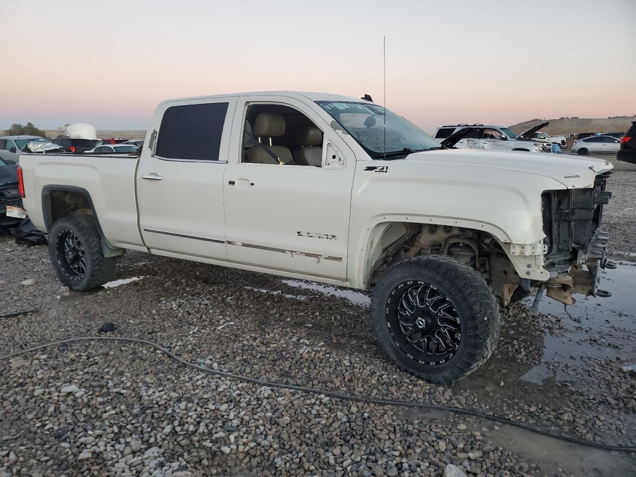 2014 GMC Sierra - Image 4