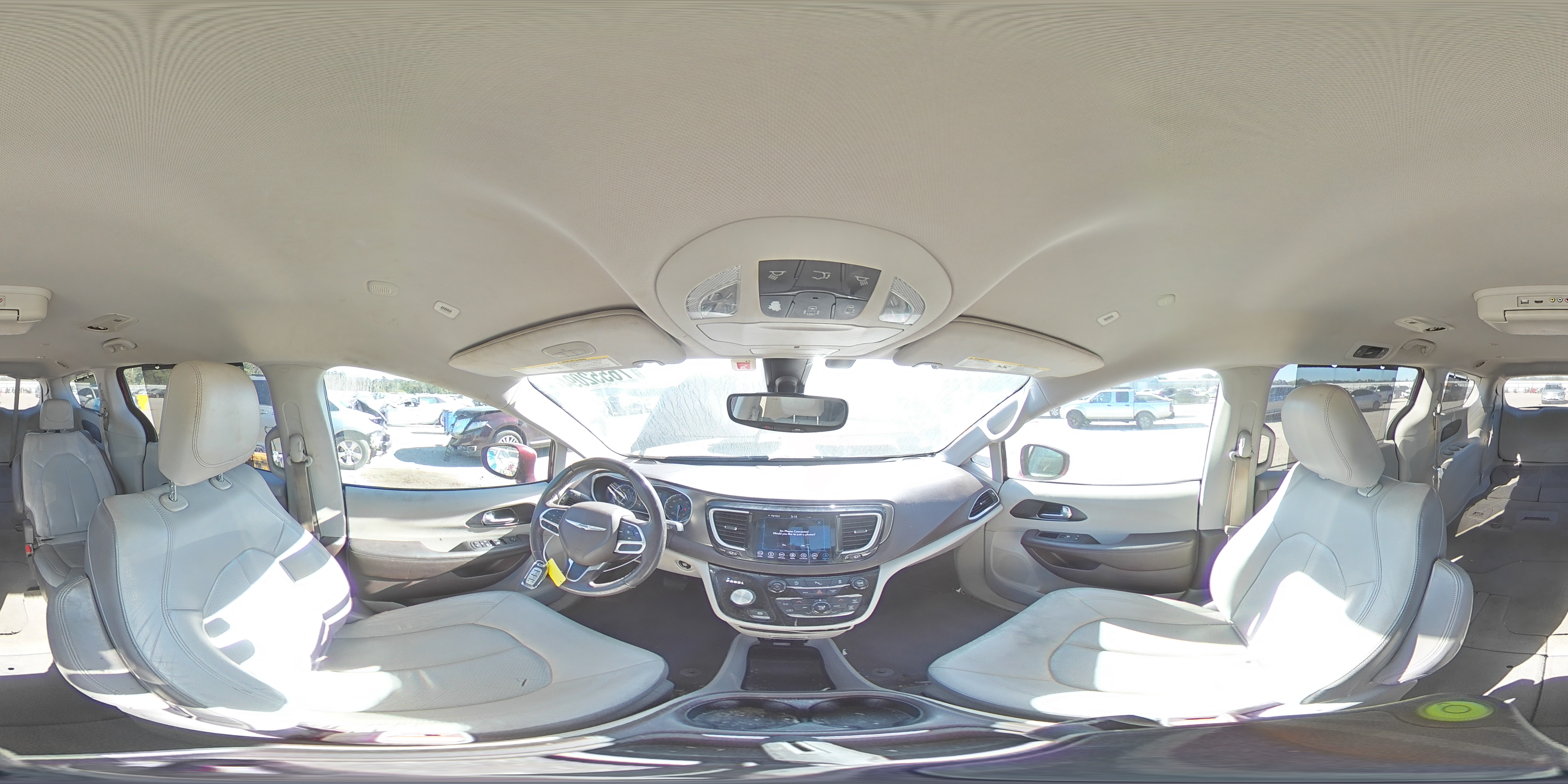 2018 Chrysler Pacifica - Image 14