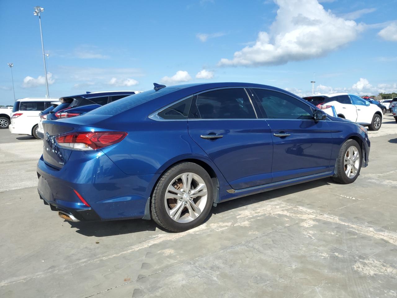 2018 Hyundai Sonata - Image 3