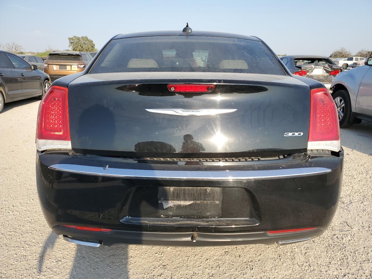 2C3CCAAG7HH580252 2017 Chrysler 300 Limited