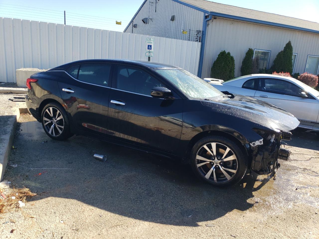 2017 Nissan Maxima - Image 4