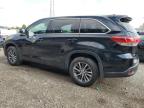 2017 Toyota Highlander Se for Sale in Dyer, IN - Side