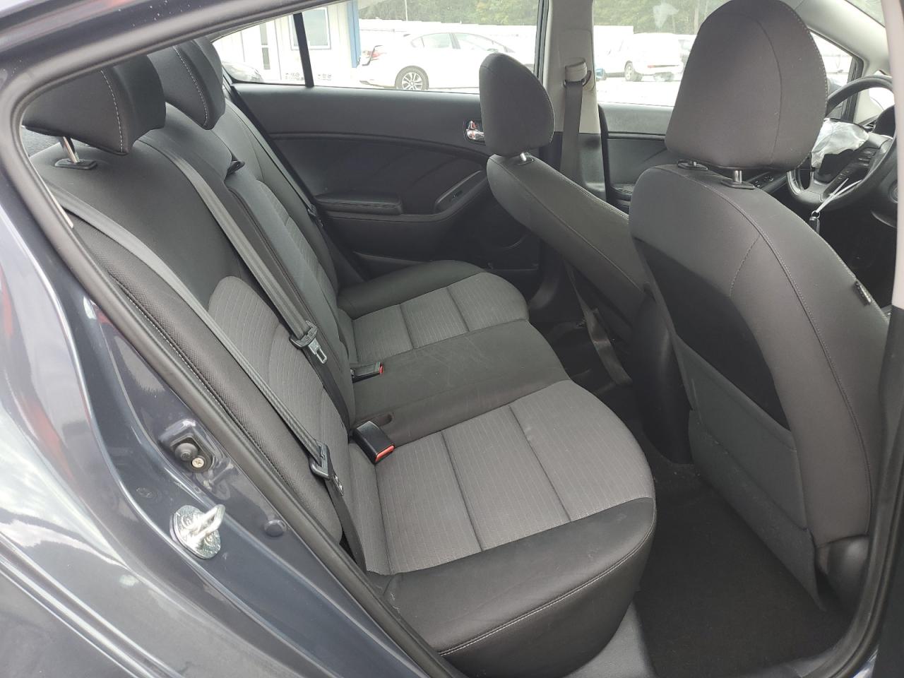 2015 Kia Forte - Image 10