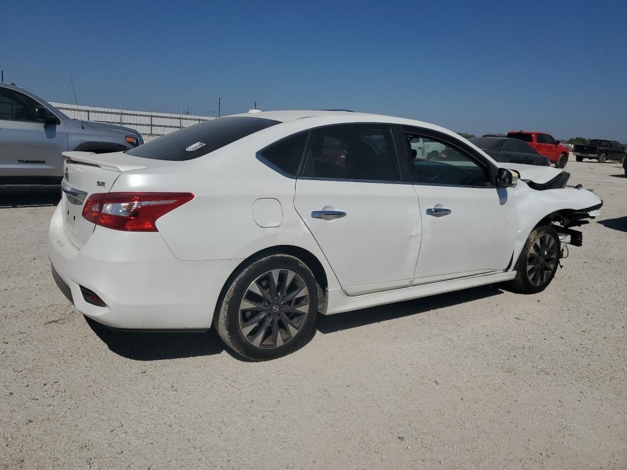 2017 Nissan Sentra - Image 3