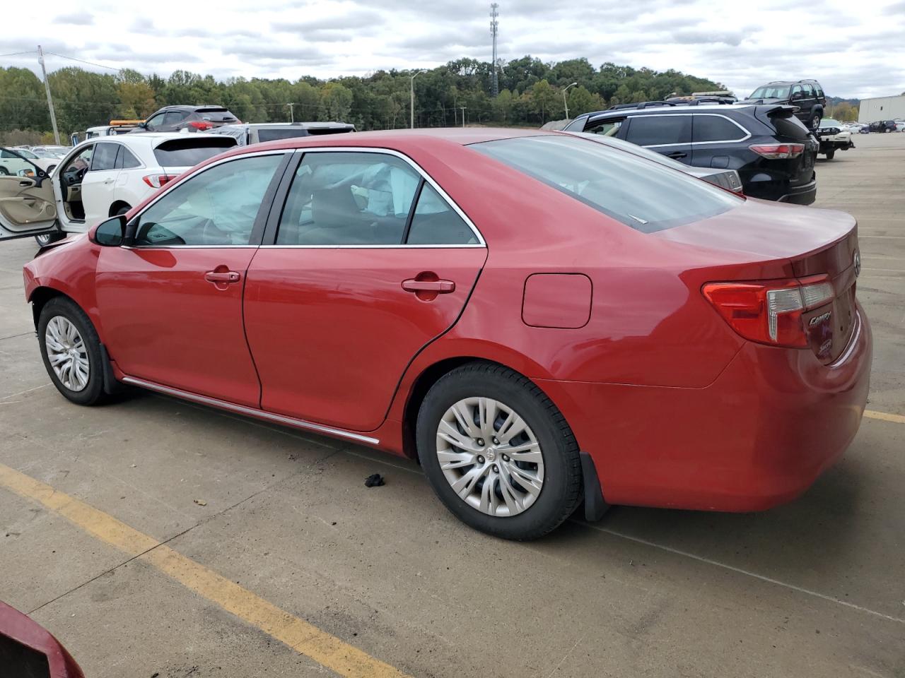 2014 Toyota Camry - Image 2