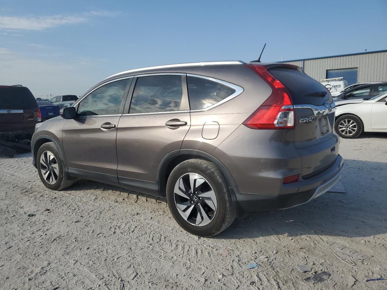 2016 Honda CR-V - Image 2