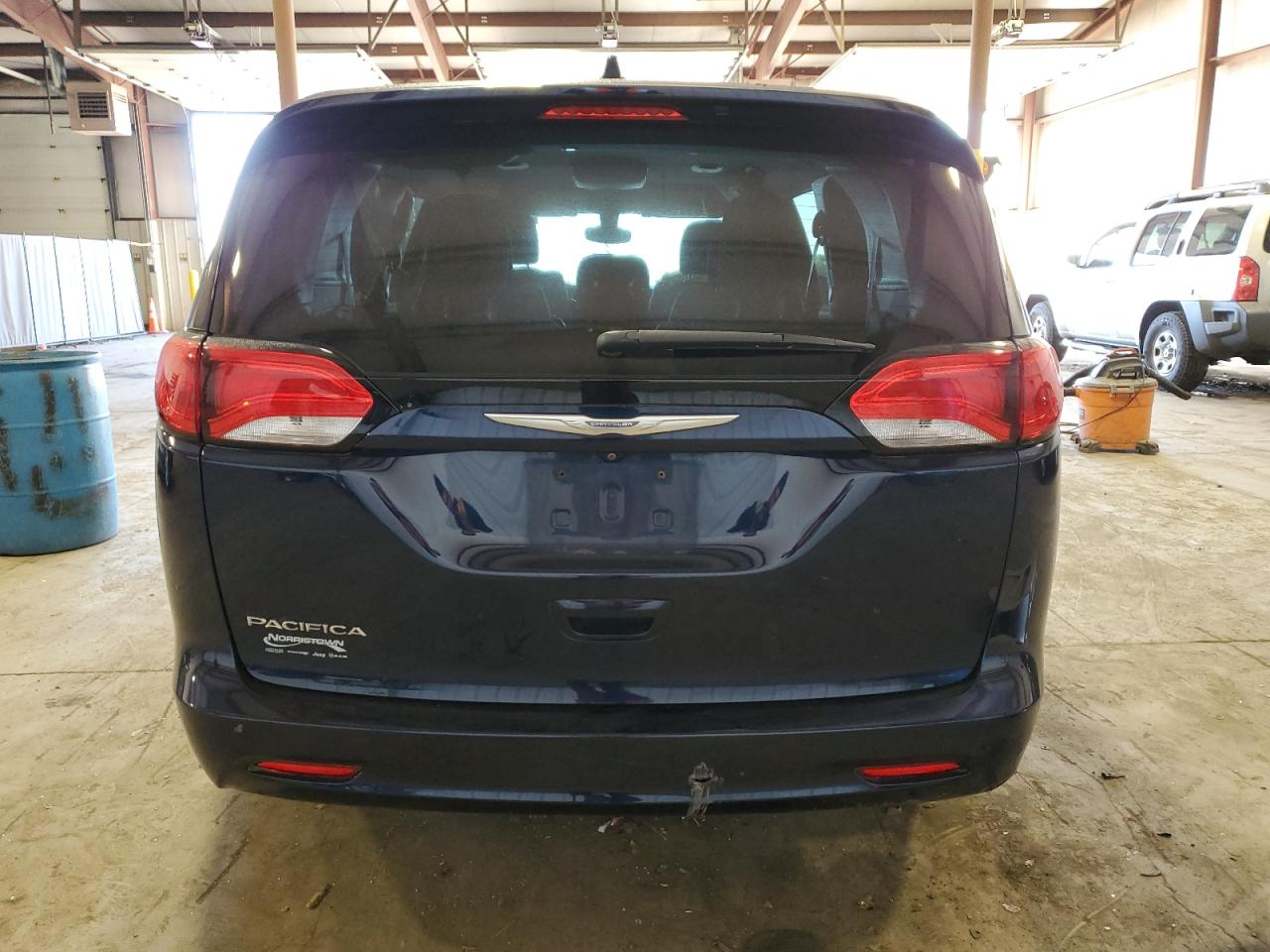 2C4RC1DG7HR722174 2017 Chrysler Pacifica Touring