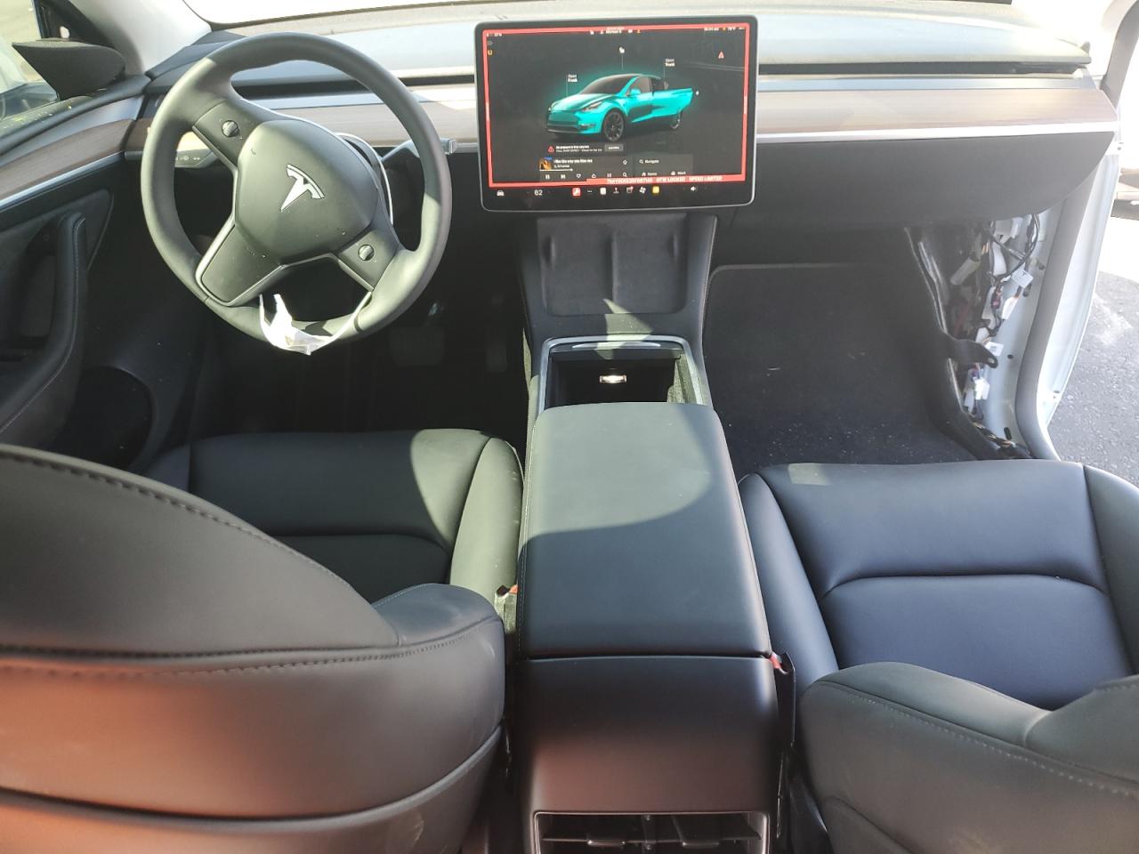 7SAYGDEE2RF067145 2024 Tesla Model Y