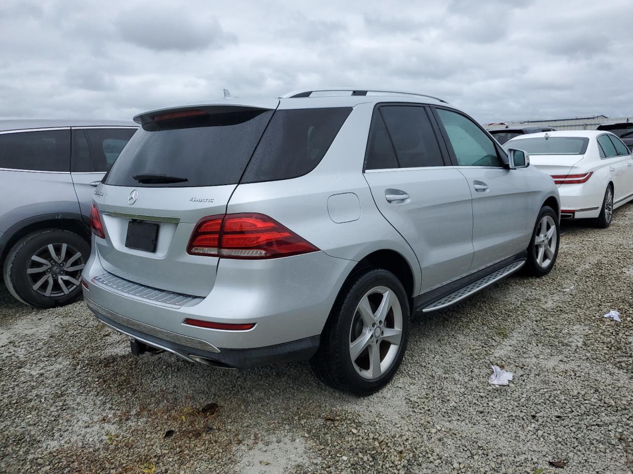 2017 Mercedes-Benz GLE - Image 3