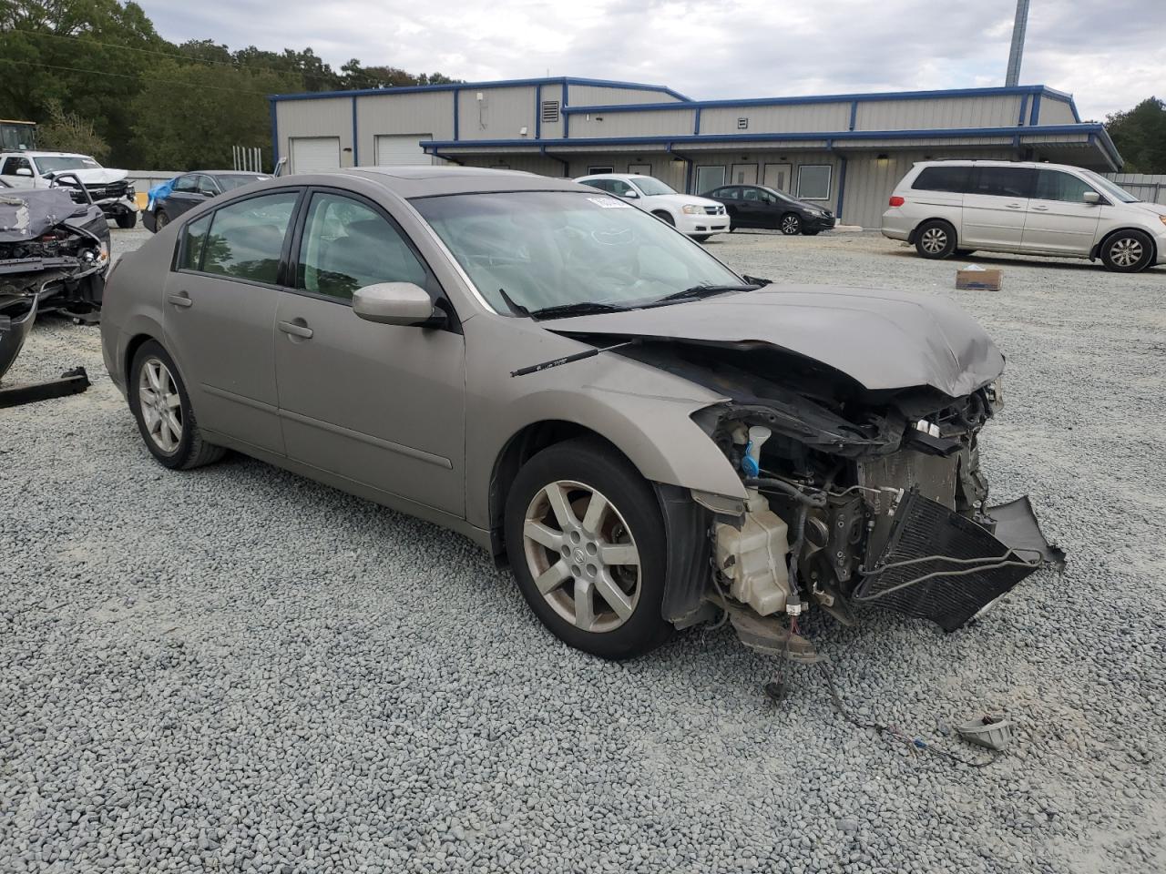 2004 Nissan Maxima - Image 4