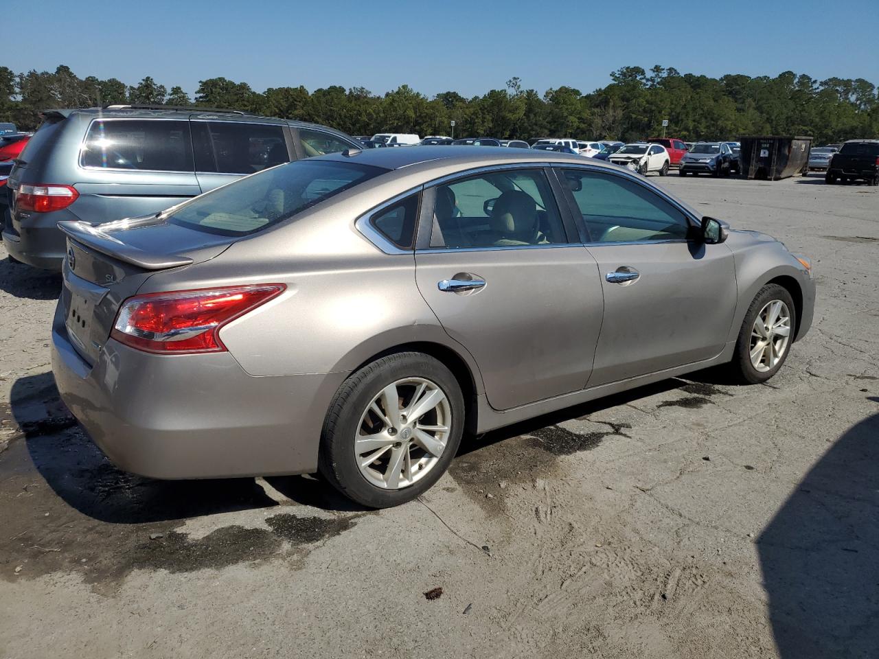 2013 Nissan Altima - Image 3