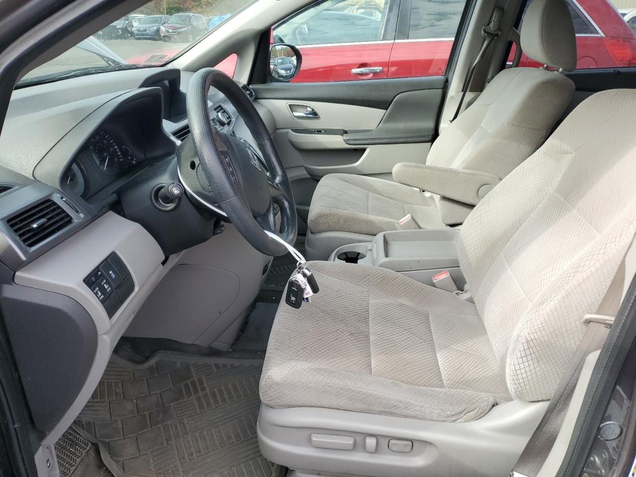 2015 Honda Odyssey - Image 7