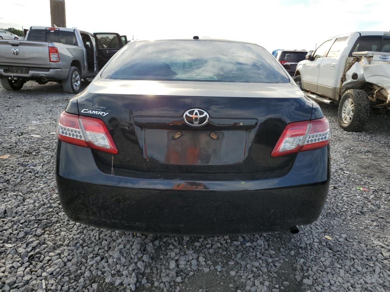 2011 Toyota Camry Base VIN: 4T1BF3EK2BU201781 Lot: 74152894