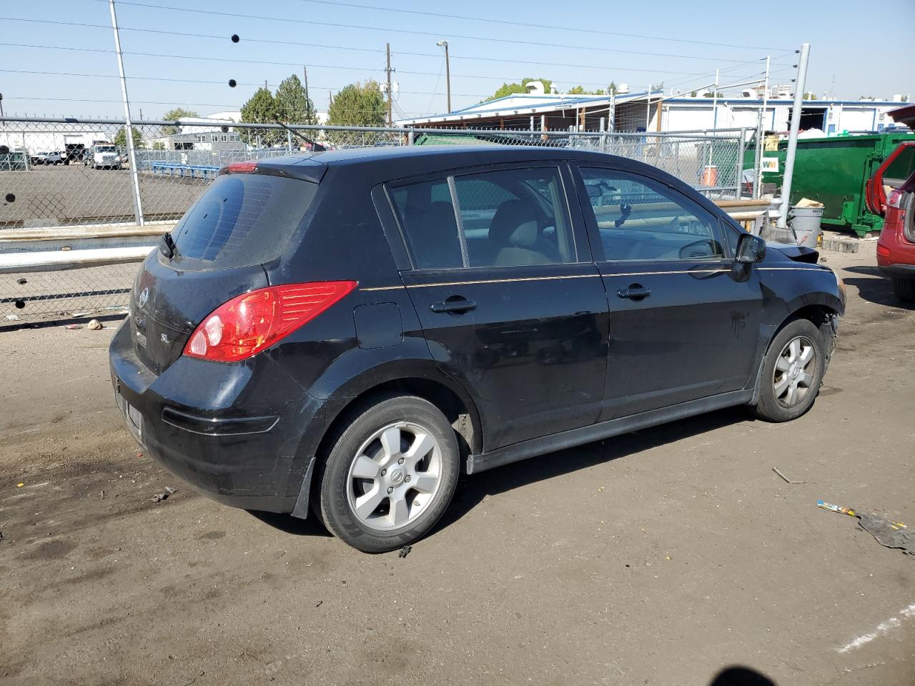 2009 Nissan Versa - Image 3