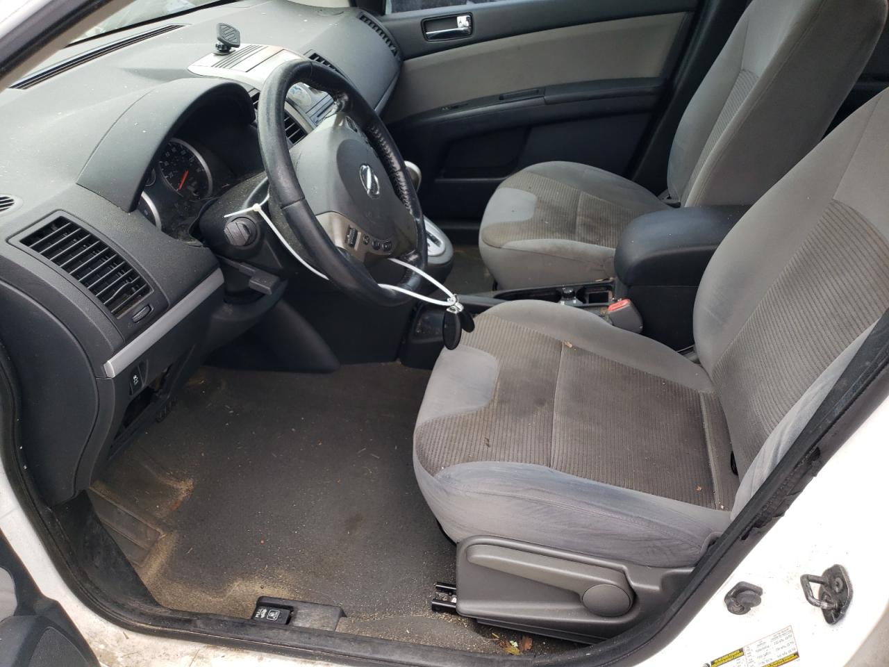 2012 Nissan Sentra - Image 7