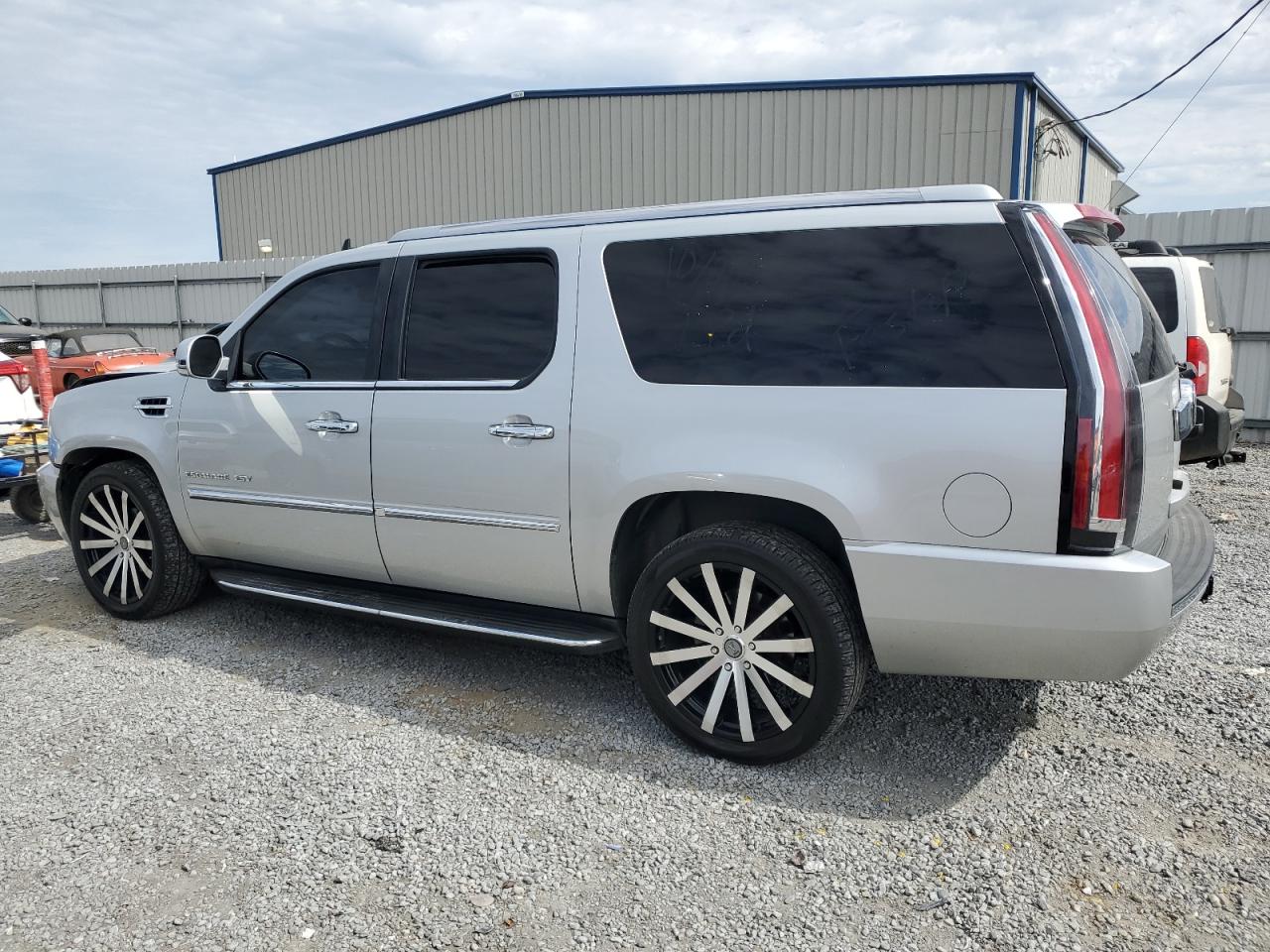 VIN 1GYS4HEF8ER150864 2014 CADILLAC ESCALADE no.2