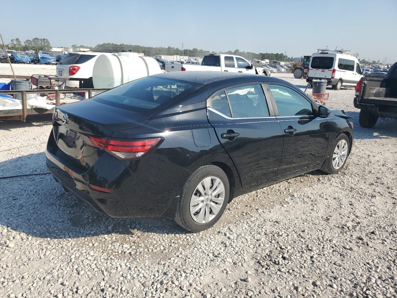 2020 Nissan Sentra - Image 3