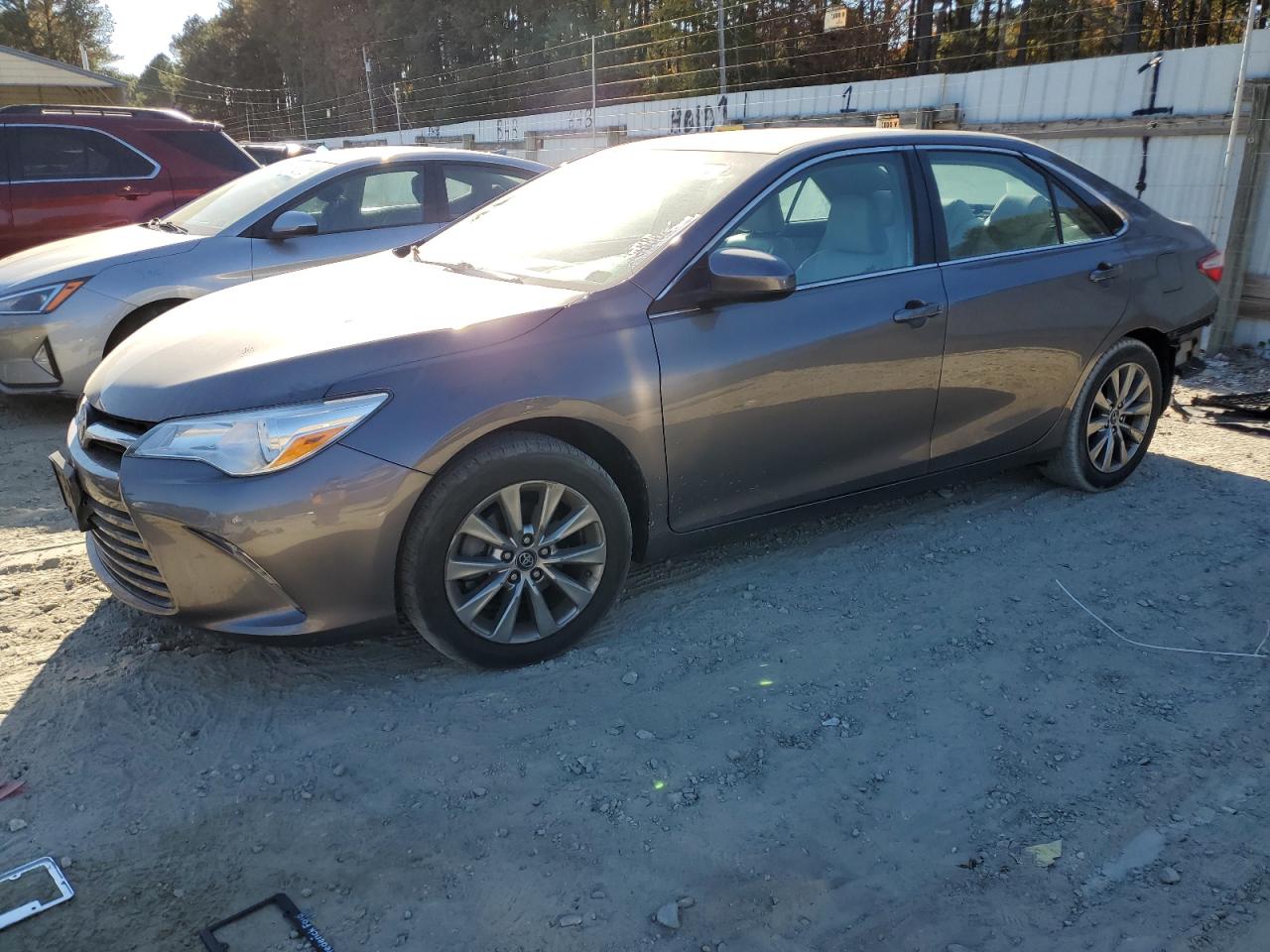 4T4BF1FKXGR571778 2016 TOYOTA CAMRY - Image 1