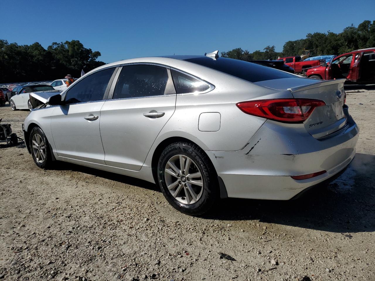 2016 Hyundai Sonata - Image 2