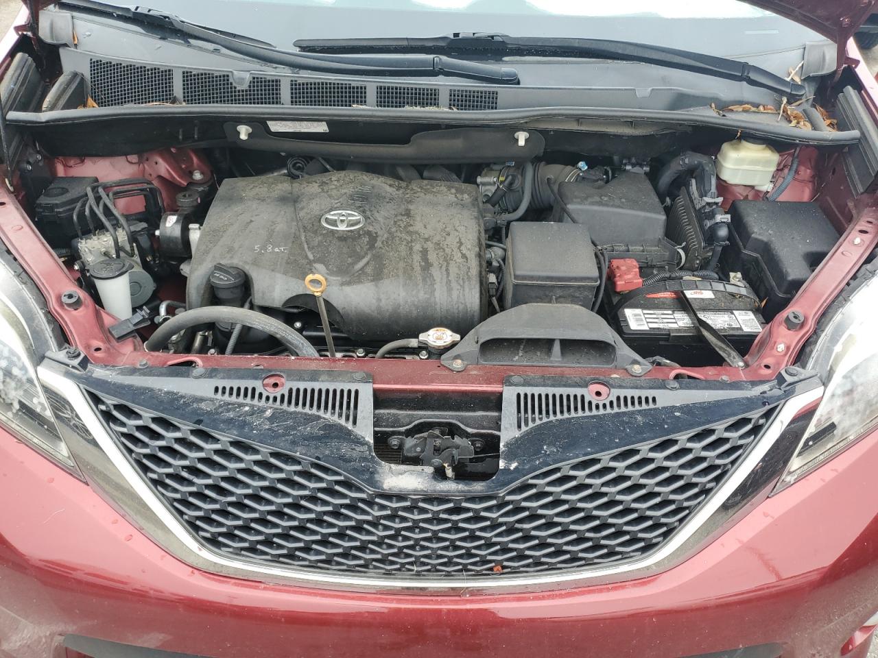2017 Toyota Sienna - Image 12