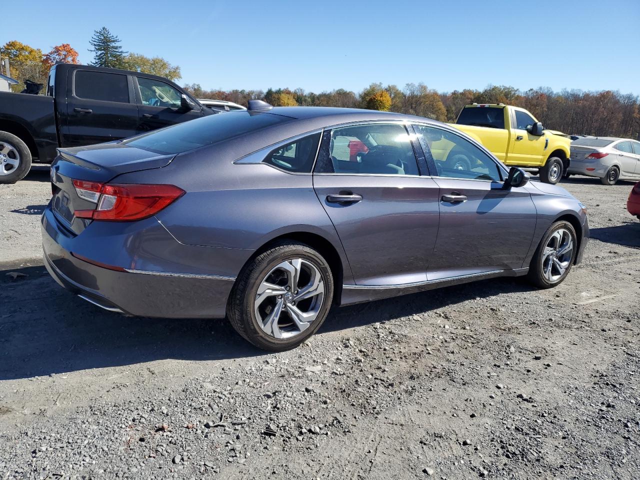 1HGCV1F58JA267472 2018 Honda Accord Exl